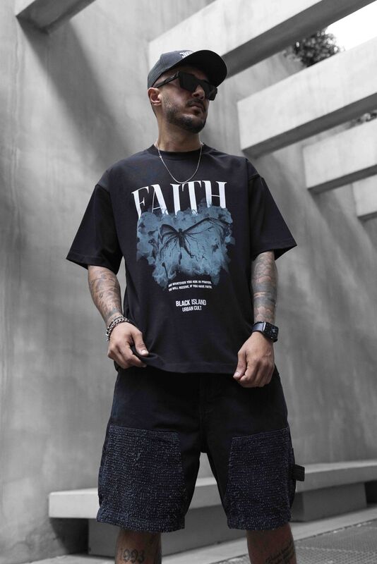 Black Island - FAITH PRINTED T-SHIRT BLACK 1749 (1)