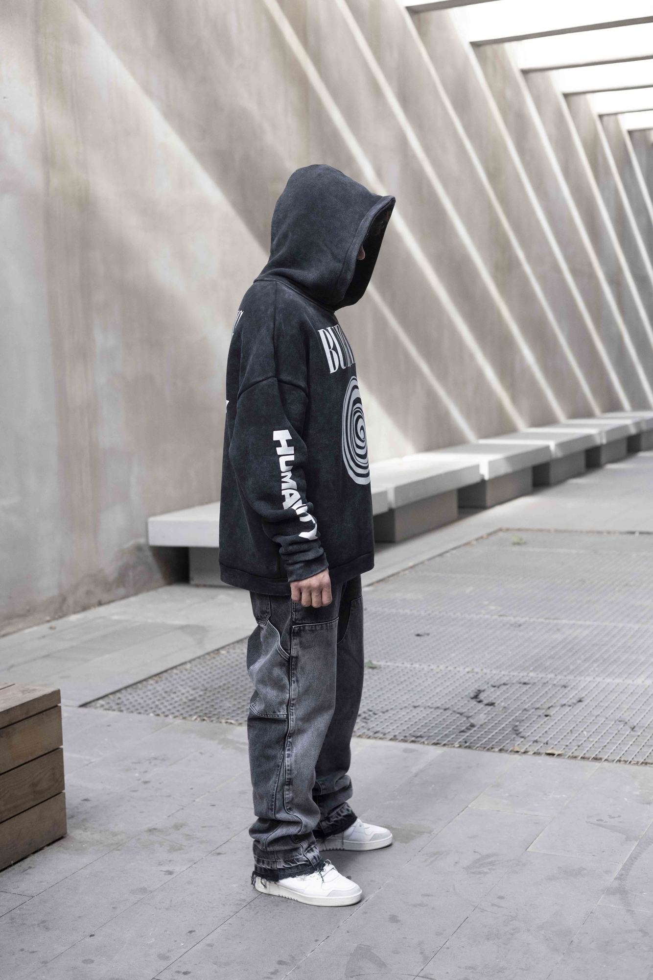 17 shop black hoodie