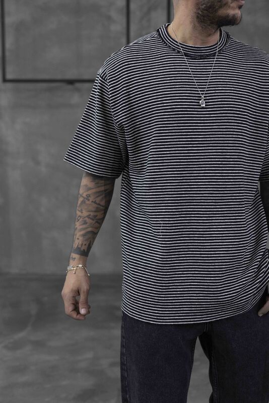 Black Island - STRIPED T-SHIRT BLACK 1721 (1)